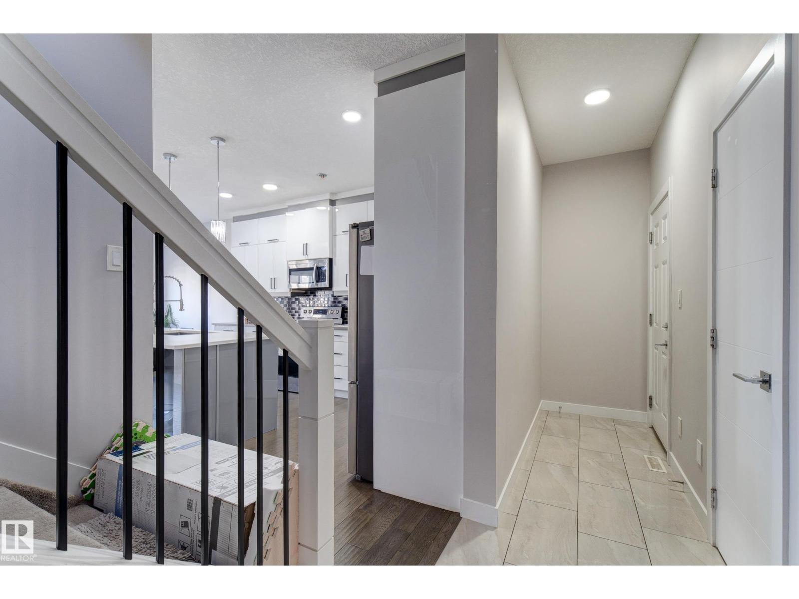 #32 1703 16 AV NW - Image 9