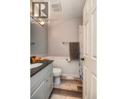 7633 97a Street, Grande Prairie, AB T8V3Z8 Photo 17