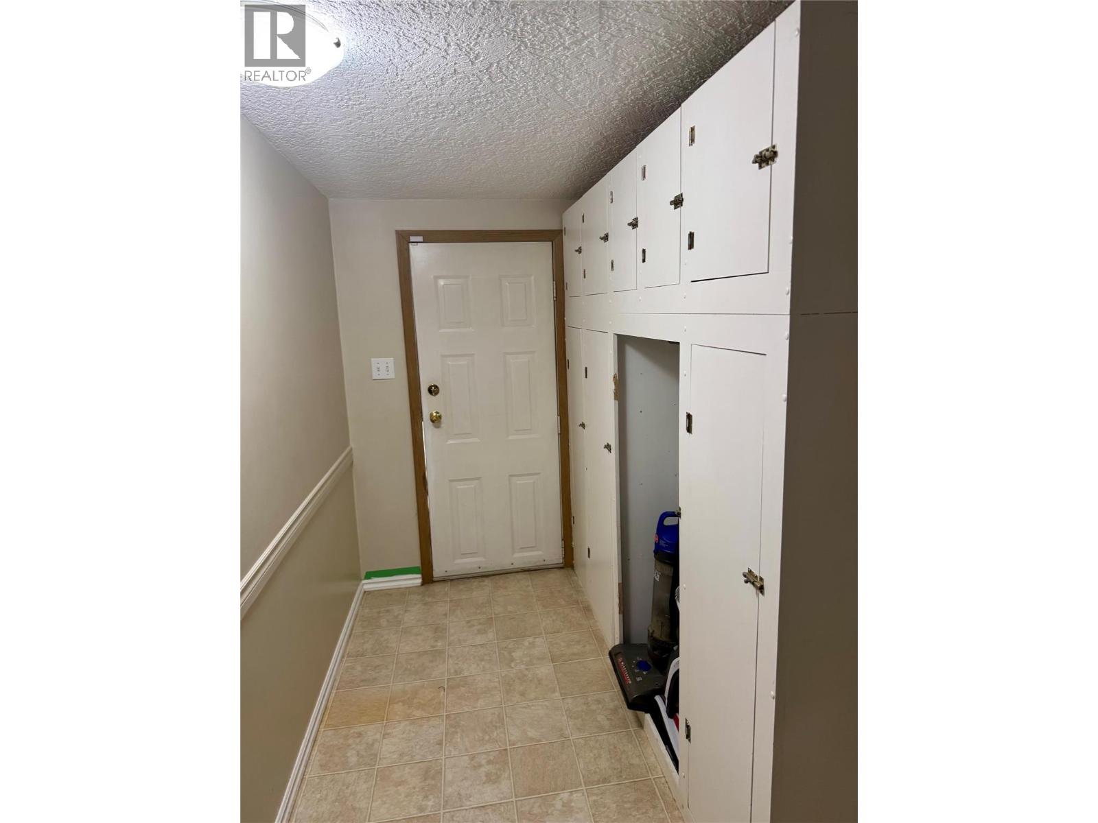 445 Bailey Avenue - 12