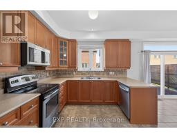 209 Woodspring Avenue, Newmarket, ON L3X3J4 Photo 17