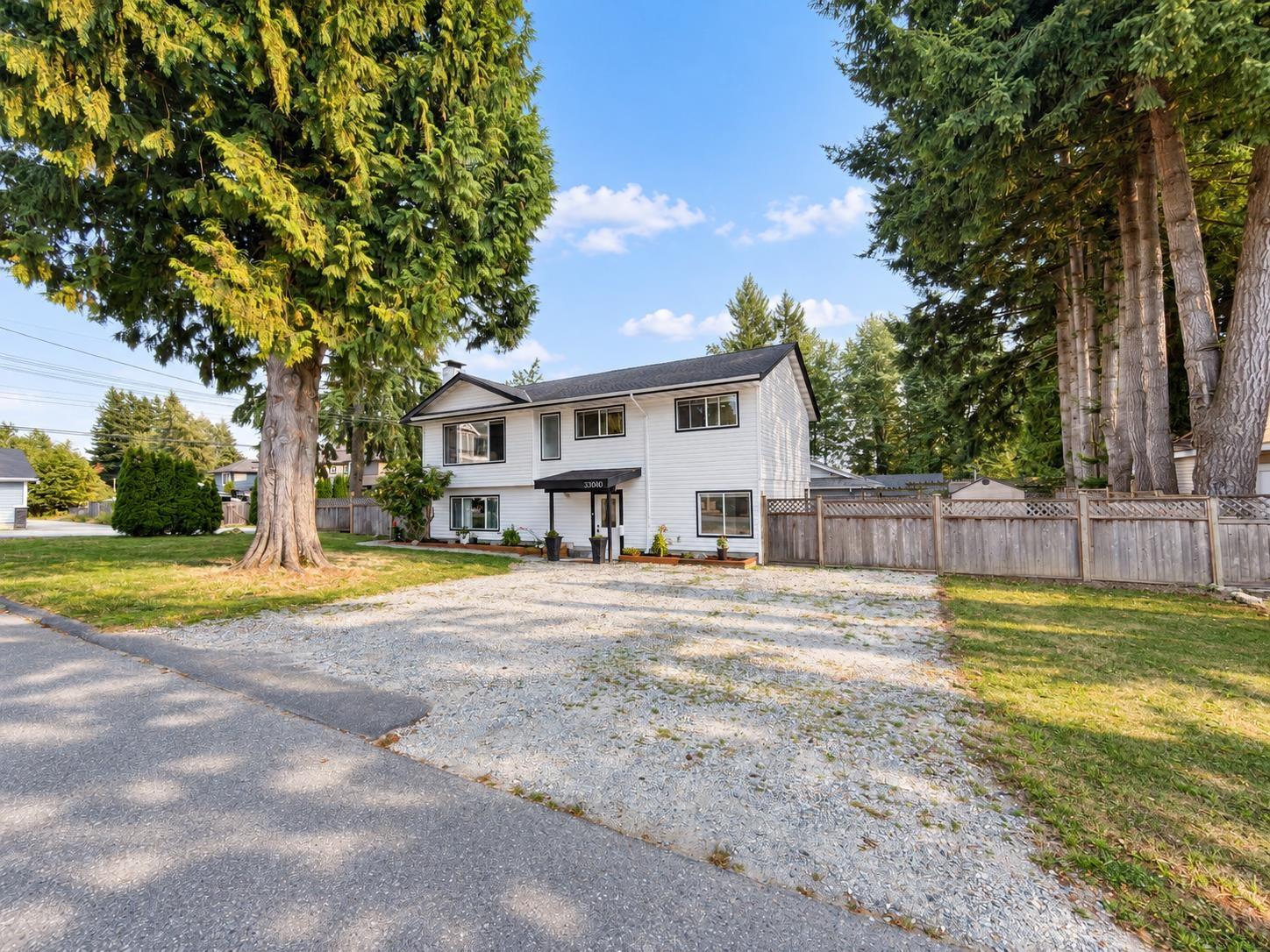 Property for sale at 33040 ARBUTUS AVENUE