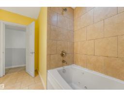 9347 105 Av Nw Nw, Edmonton, AB T5H0J7 Photo 48