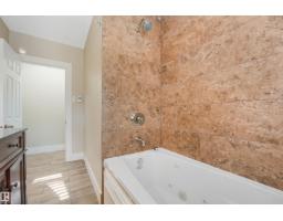 9347 105 Av Nw Nw, Edmonton, AB T5H0J7 Photo 31