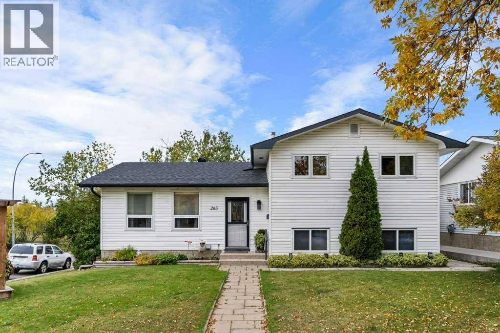 263 Rundleridge Drive NE, Calgary, Alberta, T1Y2K5 — thumbnail 2