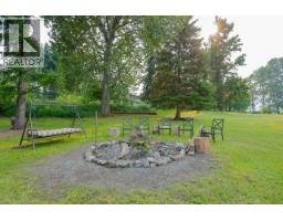 4pc Ensuite bath - 8119 Munch Road, Procter, BC V0G1V0 Photo 6