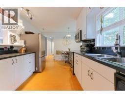8119 Munch Road, Procter, BC V0G1V0 Photo 18