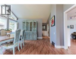 Dining room - 8119 Munch Road, Procter, BC V0G1V0 Photo 12