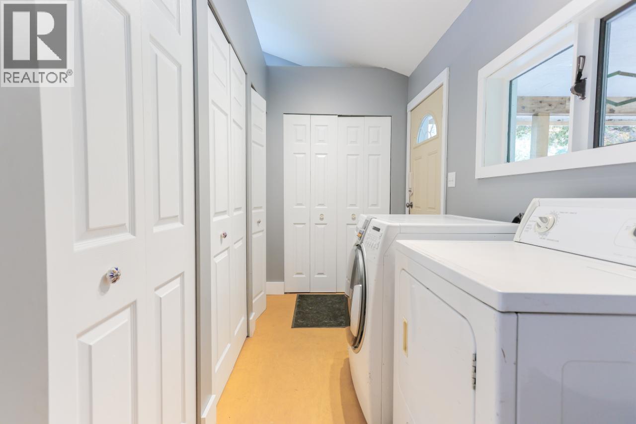 8119 MUNCH Road - Image 40
