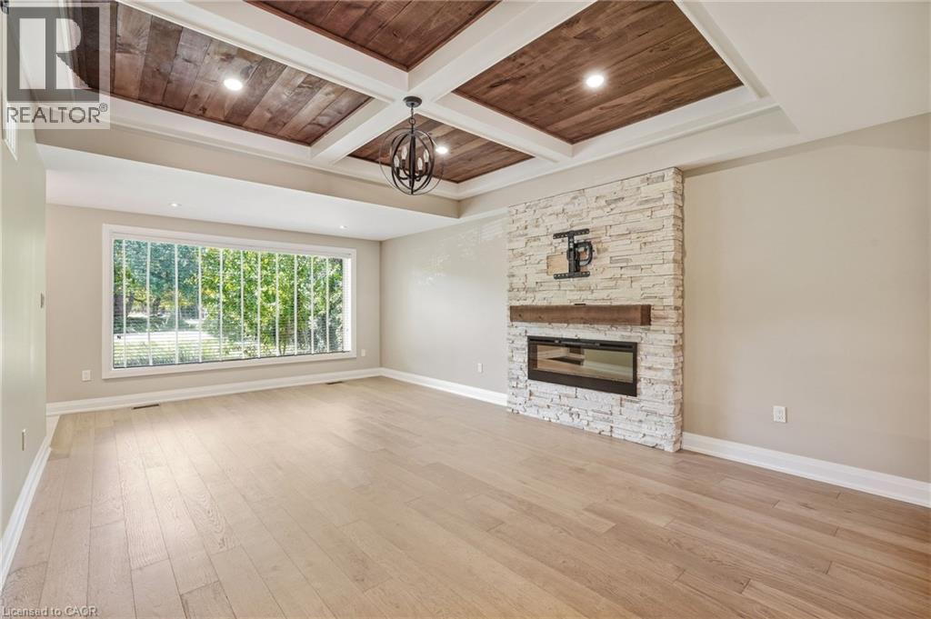 707 KING Road Unit# MAIN, Burlington — photo 4