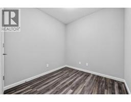 2308, 10 Market Boulevard SE - photo 32