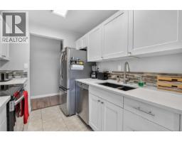405 103 Gorge Rd E, Victoria, BC V9A5Z2 Photo 13