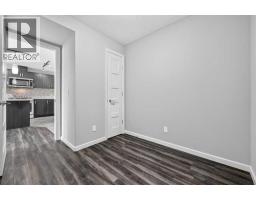 2308, 10 Market Boulevard SE - photo 34