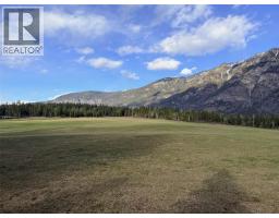 2046 Canyon-lister Road, Lister, BC V0B1G4 Photo 13