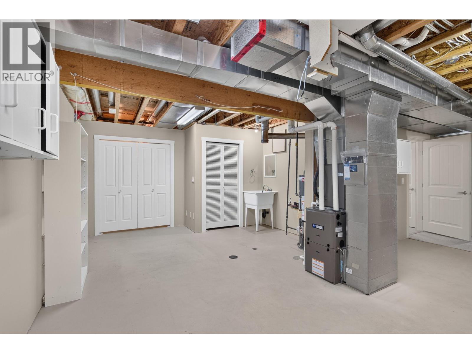 901 Middleton Way Unit# 109 Lot# 9, Vernon