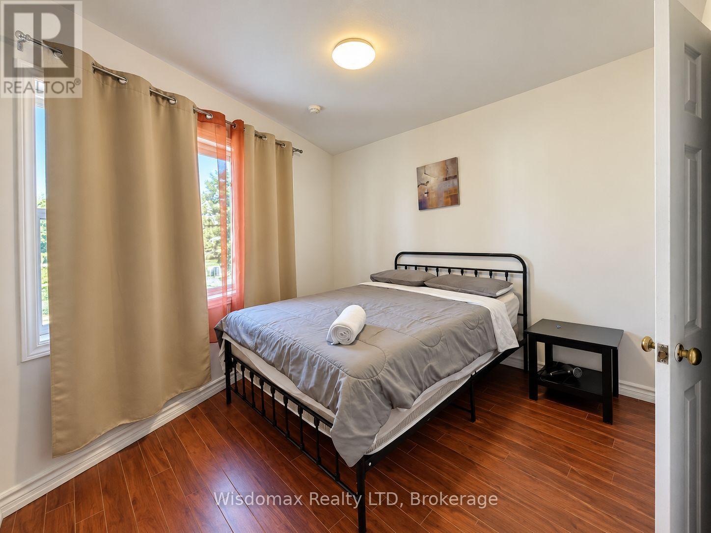 5306 Victoria Avenue — photo 28