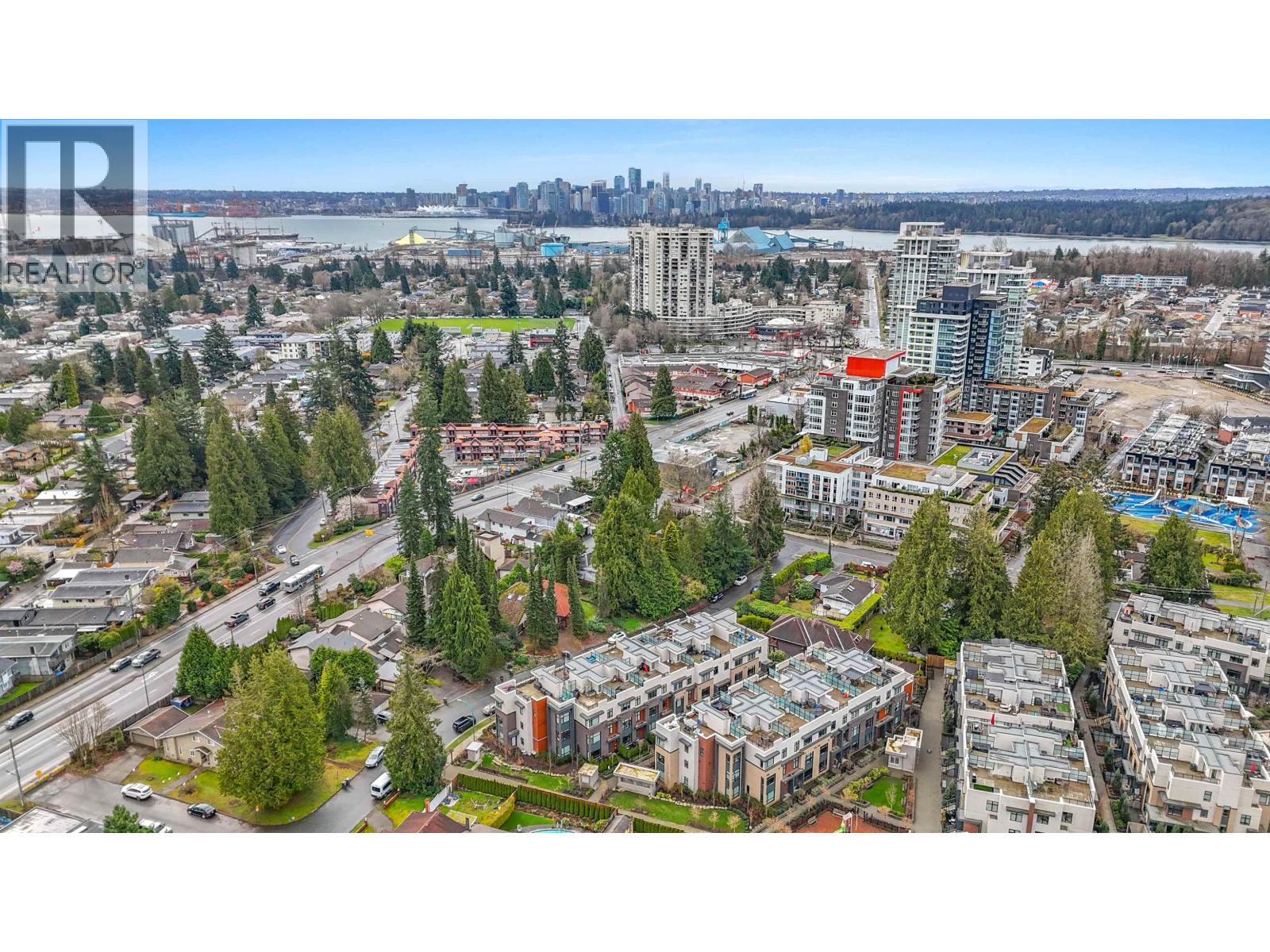 #176 2035 GLENAIRE Drive, North Vancouver, British Columbia, V7P1Y2, North Vancouver, British Columbia — photo 4 of 5