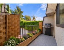 1952 Chesterfield Avenue, North Vancouver, BC V7M2P5 Photo 13