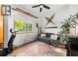 1952 Chesterfield Avenue, North Vancouver, BC V7M2P5 Photo 24