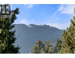 1952 Chesterfield Avenue, North Vancouver, BC V7M2P5 Photo 31