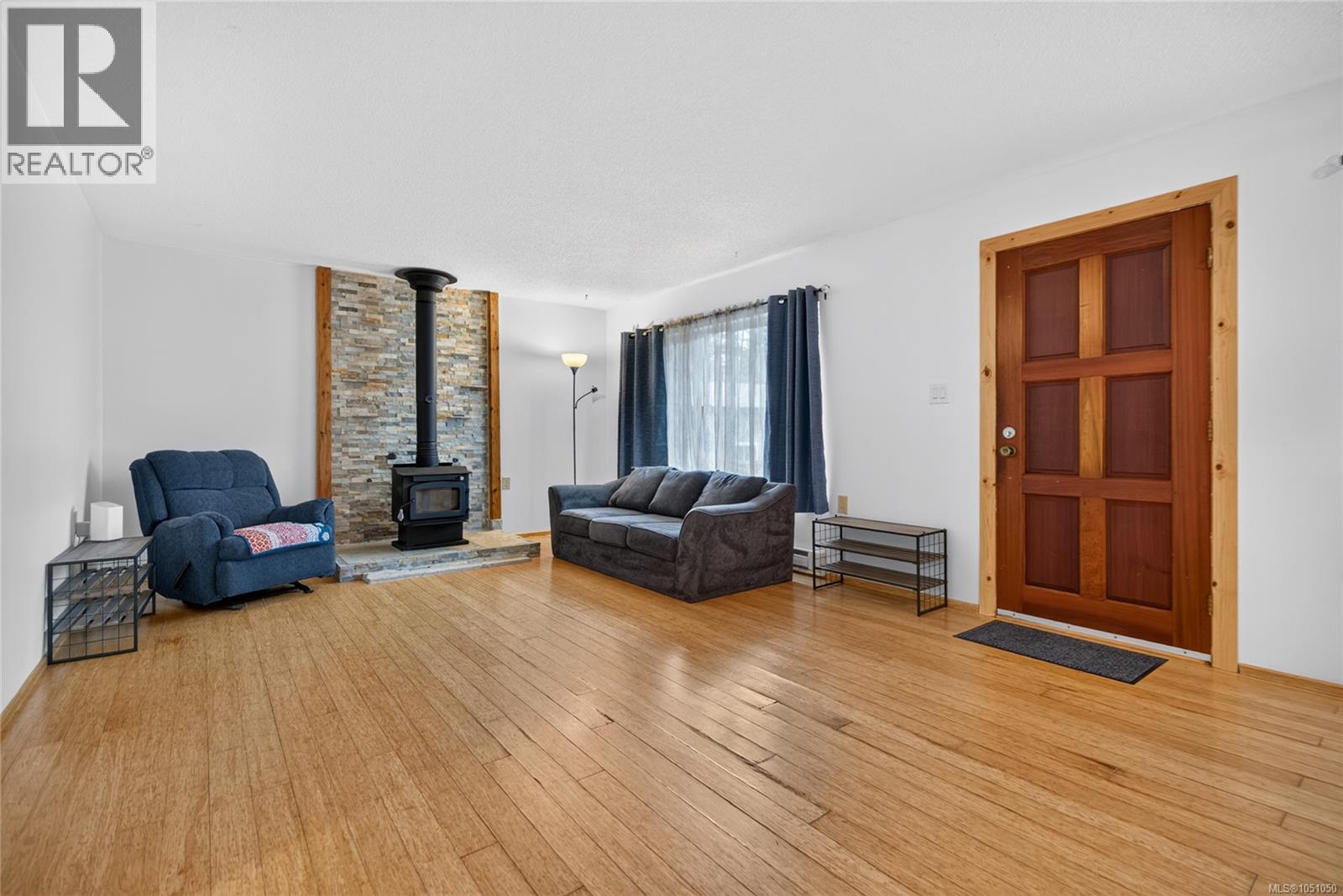 7842 Tozer Rd - 3