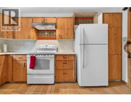 7842 Tozer Rd, Fanny Bay, BC V0R1W0 Photo 13