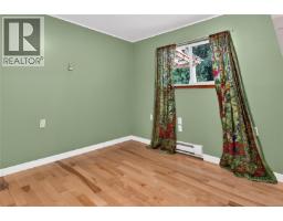 7842 Tozer Rd, Fanny Bay, BC V0R1W0 Photo 17
