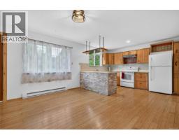 7842 Tozer Rd, Fanny Bay, BC V0R1W0 Photo 9