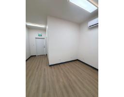 13559 King George Boulevard, Surrey, BC V3T2V1 Photo 6
