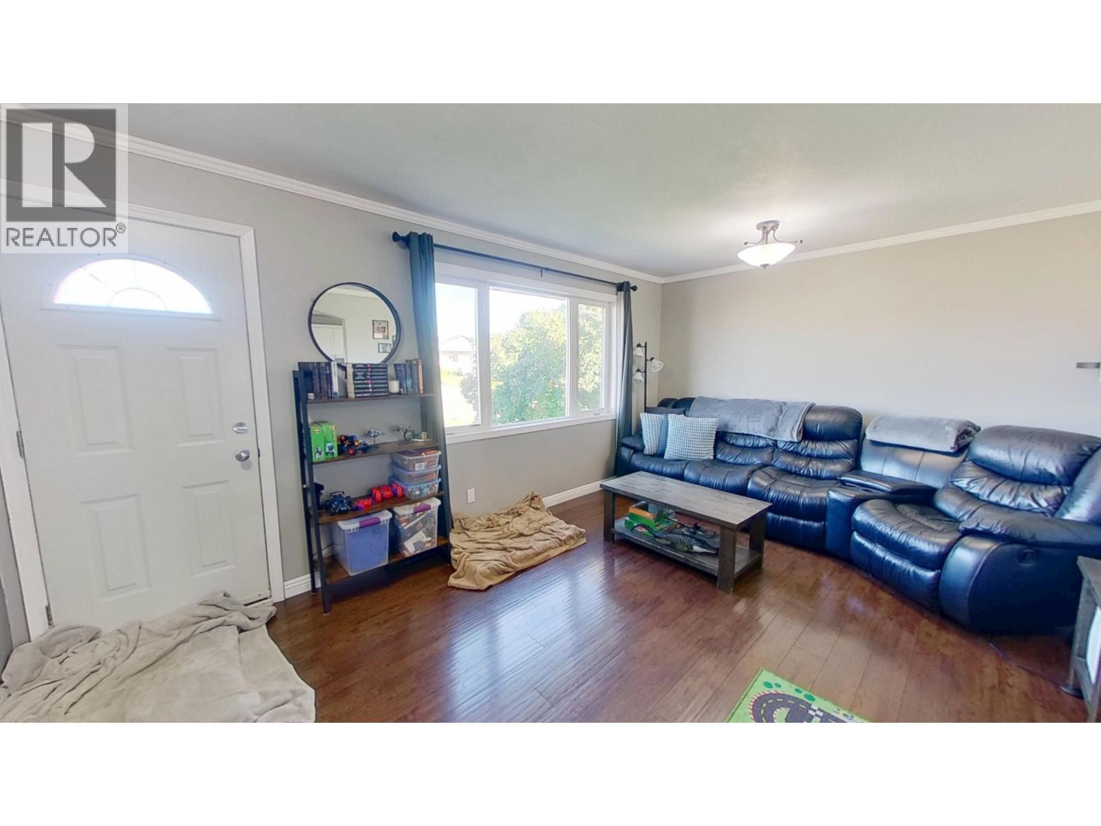 9203 108 AVENUE - Image 4
