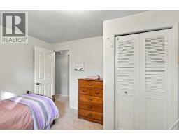 256 Silverview Way Nw, Calgary, AB T3B3K3 Photo 23