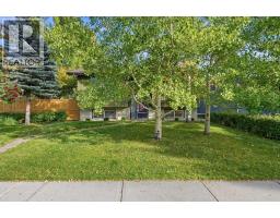 256 Silverview Way Nw, Calgary, AB T3B3K3 Photo 32