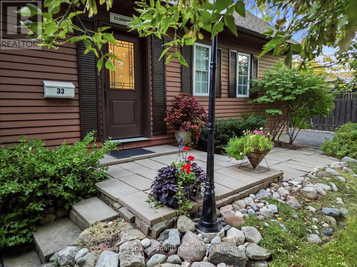 33 LESLEY DRIVE - 2