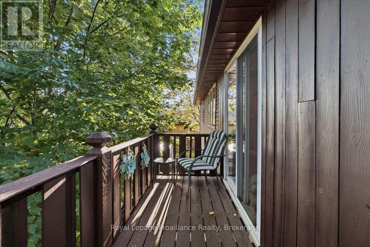 33 LESLEY DRIVE - 22