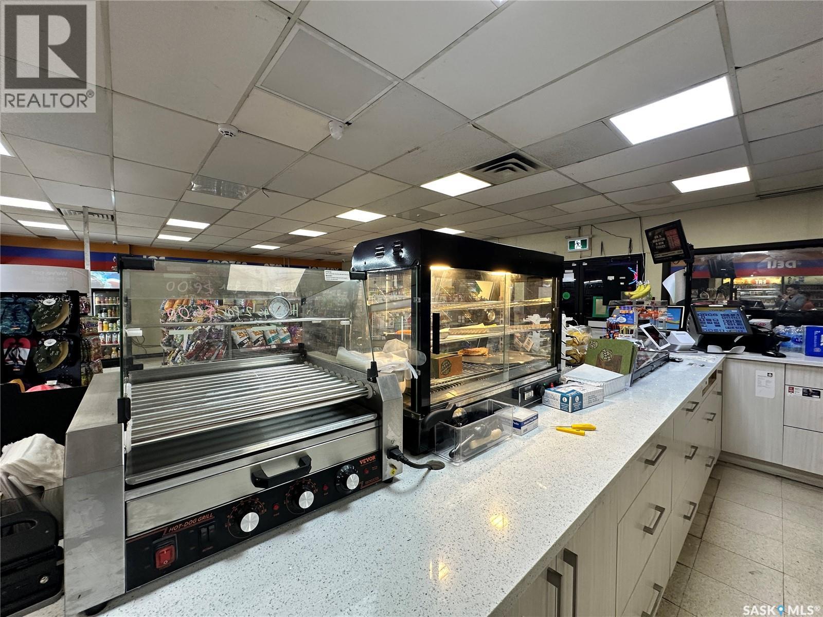 A 1100 Central AVENUE, Saskatoon — photo 16