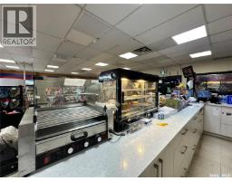 A 1100 Central Avenue, Saskatoon, SK S7N2H1 Photo 16
