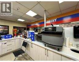A 1100 Central Avenue, Saskatoon, SK S7N2H1 Photo 17