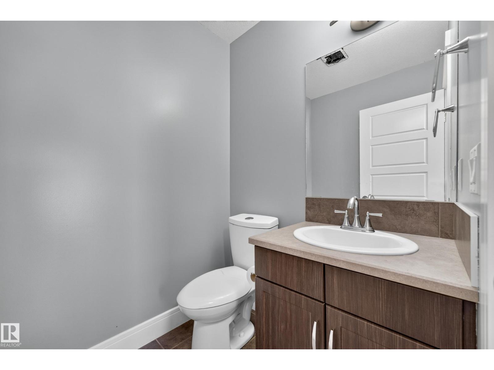 2904 19 AV NW - 14