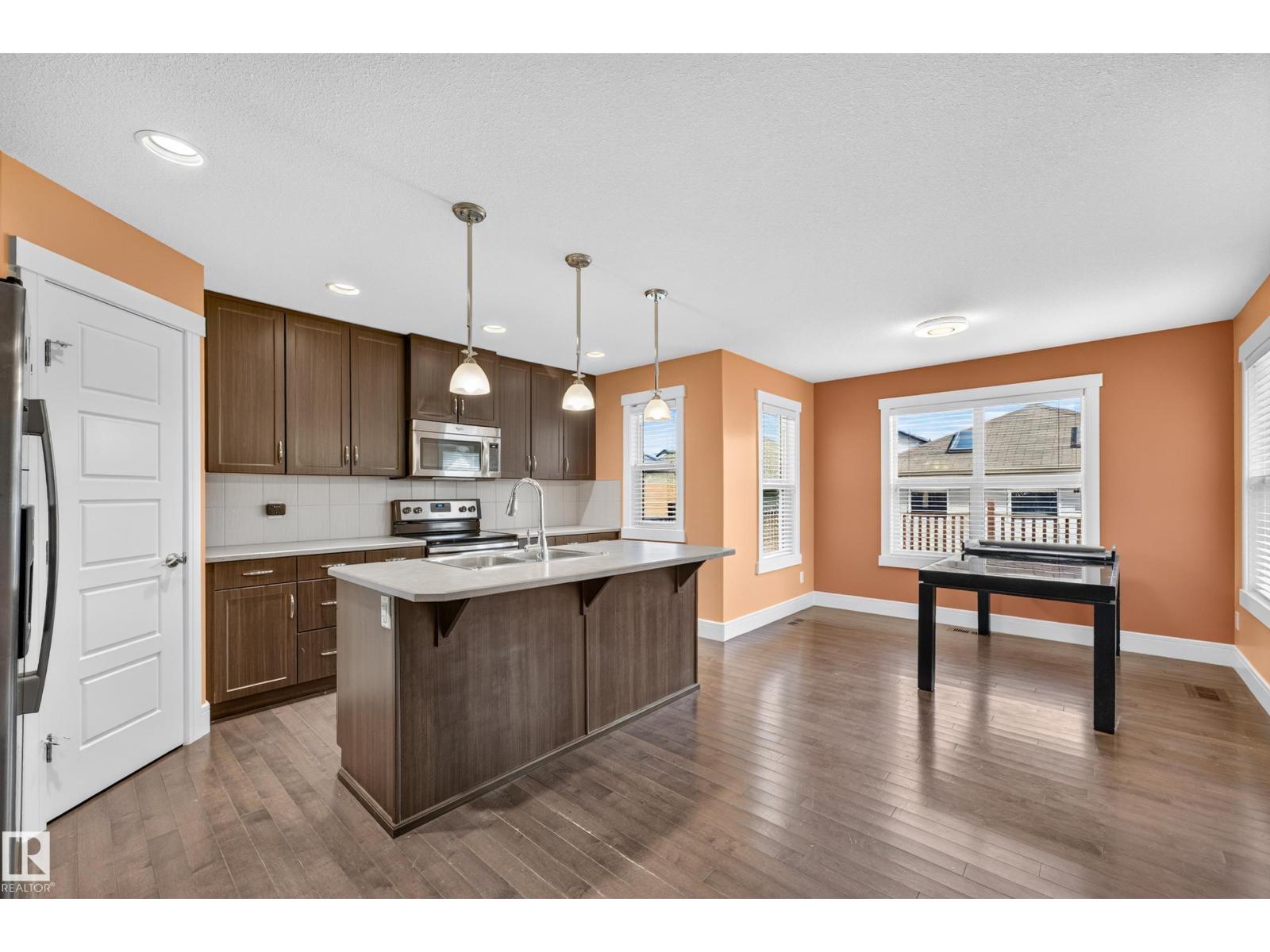 2904 19 AV NW - 6