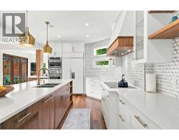 Bedroom - 1305 15 Street Nw, Calgary, AB T2N2B7 Photo 12