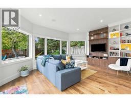 3pc Bathroom - 1305 15 Street Nw, Calgary, AB T2N2B7 Photo 18