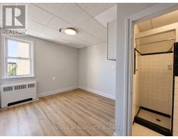 4816 Bridge Street, Niagara Falls, ON L2E2R9 Photo 11