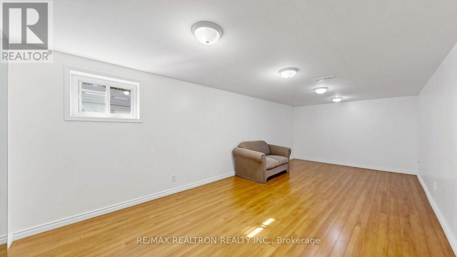 23 LESGAY CRESCENT - Image 37