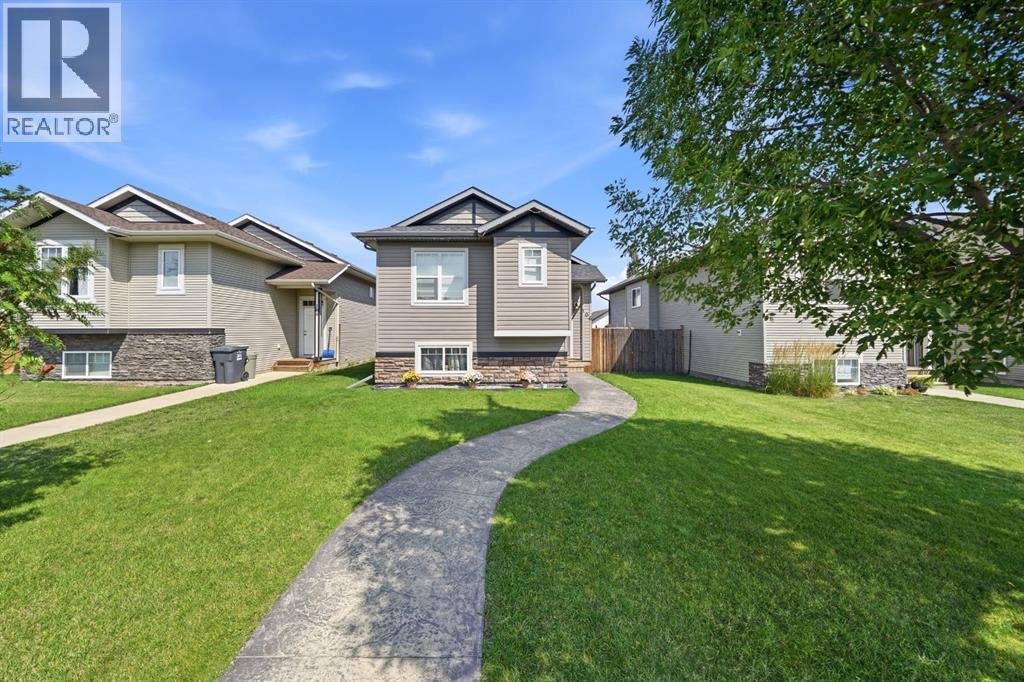 Listing photo – 106 25 Street, Rural Red Deer County