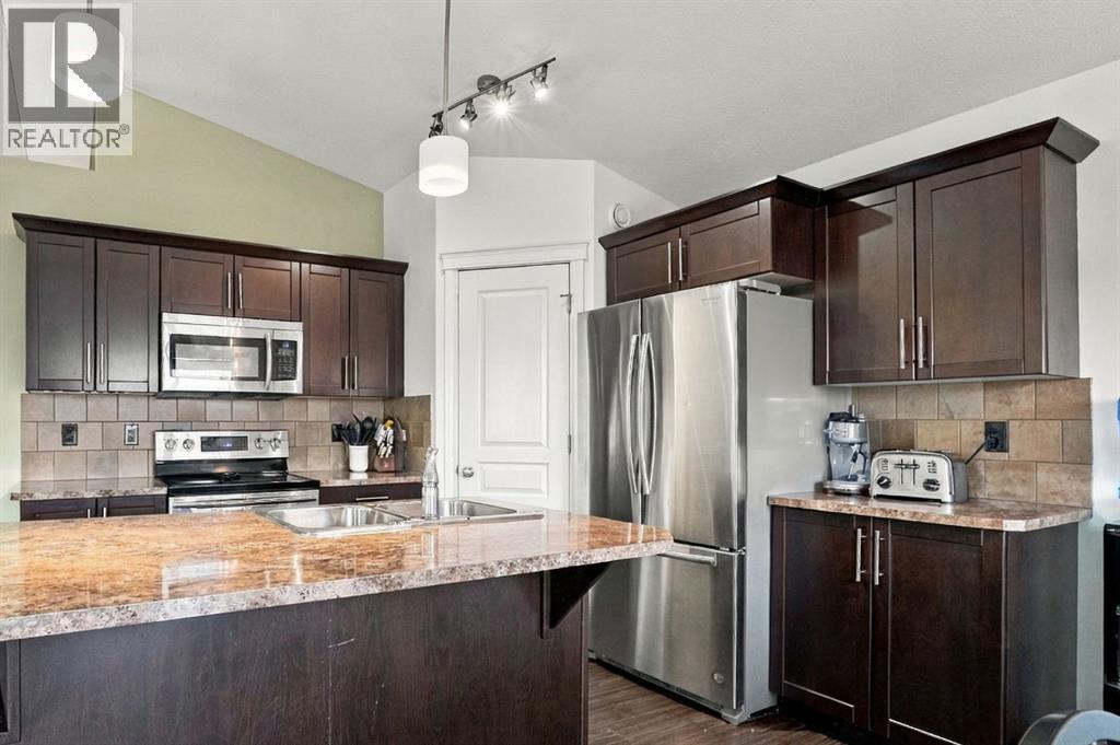 Listing photo – 106 25 Street, Rural Red Deer County