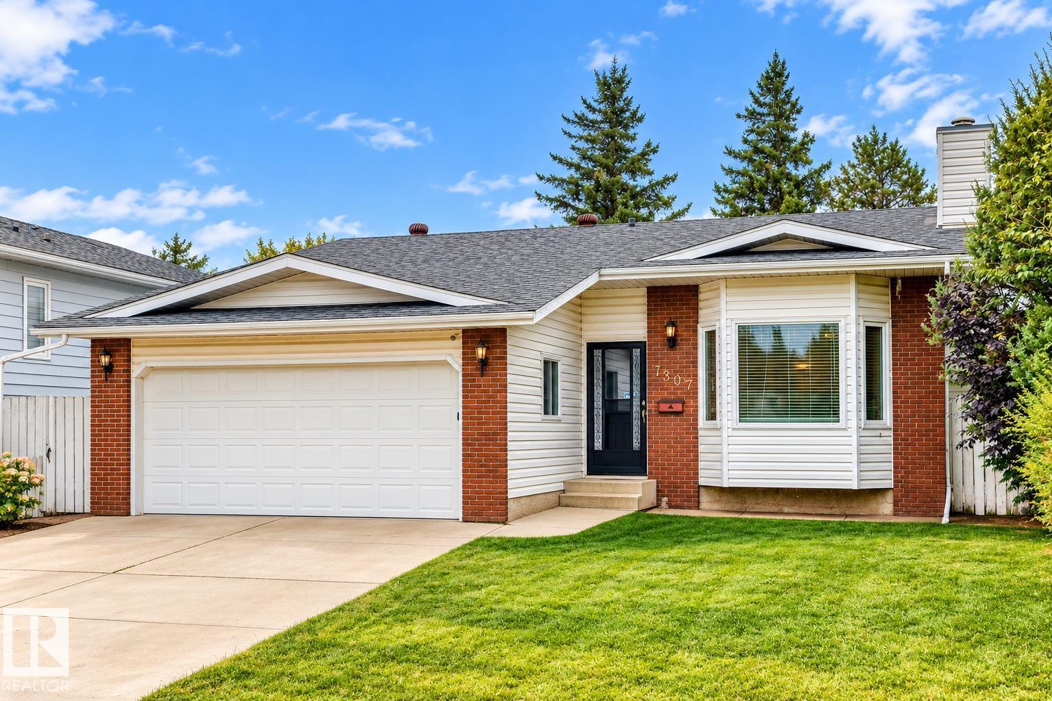 7307 152C AV NW - 1