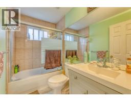 3028 E 26th Avenue, Vancouver, BC V5R1L6 Photo 30