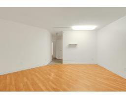 101 13858 102 Avenue, Surrey, BC V3T1P1 Photo 20