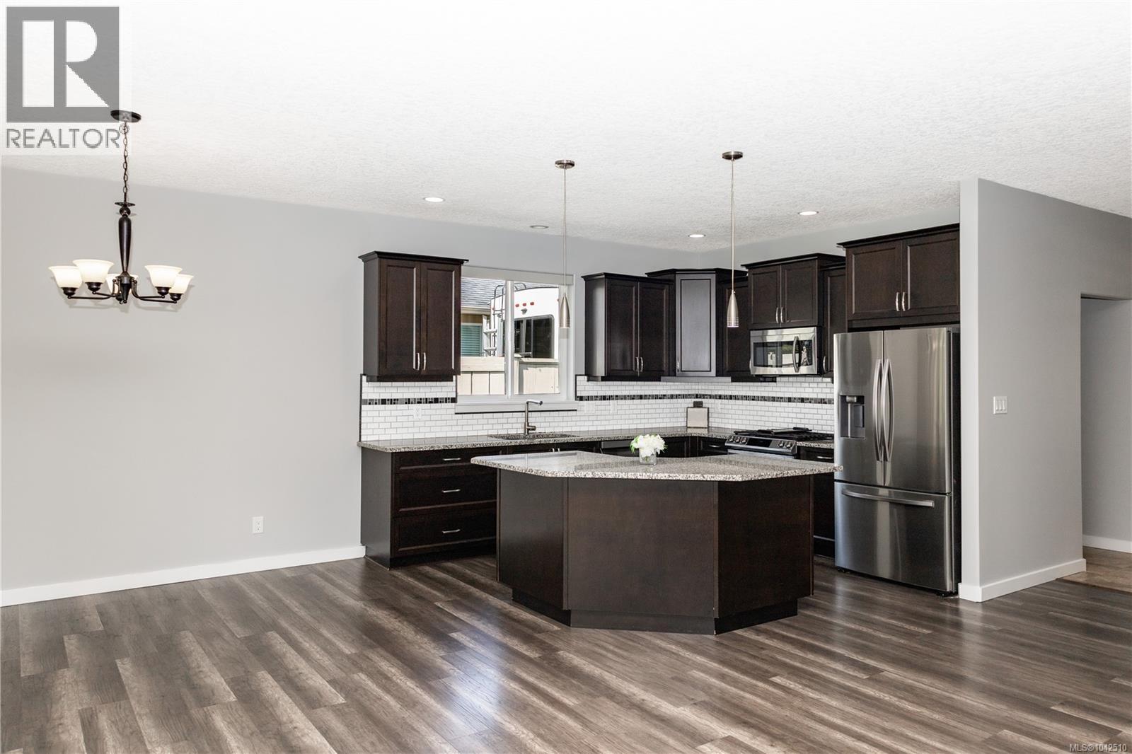 117 Strathcona Way - Image 5