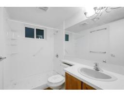 101 13858 102 Avenue, Surrey, BC V3T1P1 Photo 16