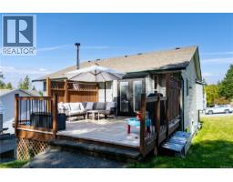 Kitchen - 809 Willowcrest Rd, Campbell River, BC V9W5L1 Photo 12